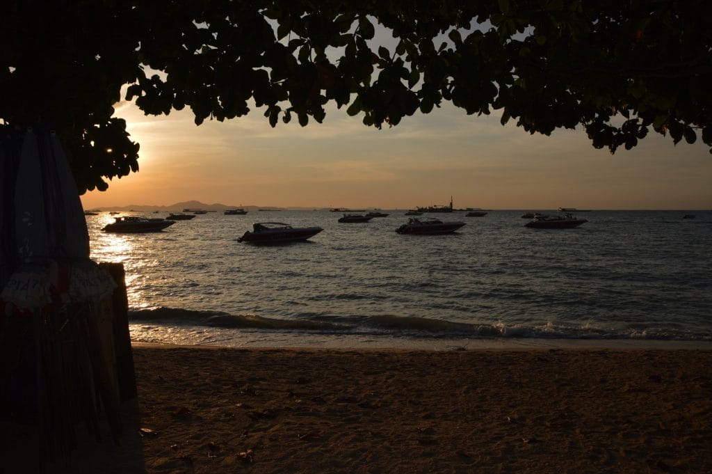 Sunset Pattaya Beach November 2016 © Luchia Houghton