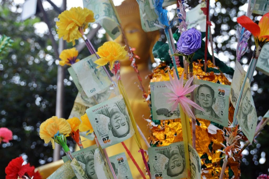 Donations at Wat Phra Yai. Pattaya, Thailand, November 2016 © Luchia Houghton